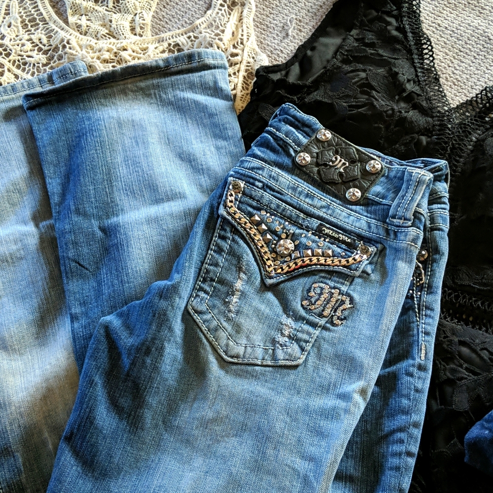 28 Miss Me Inseam 33" Chain Detail ⛓️🔗 👖 RARE